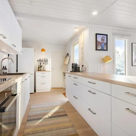 In With Kitchen Fanø