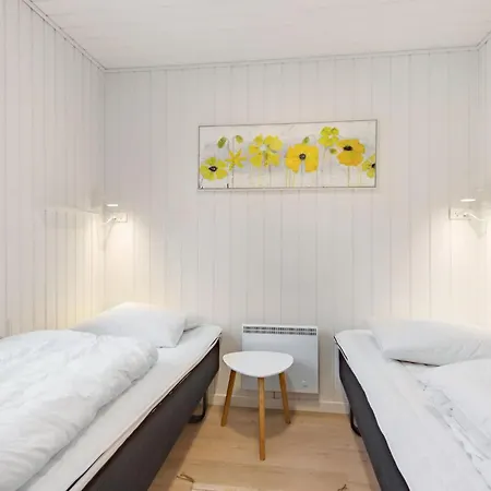 3 Bedroom Amazing In Prázdninový dům